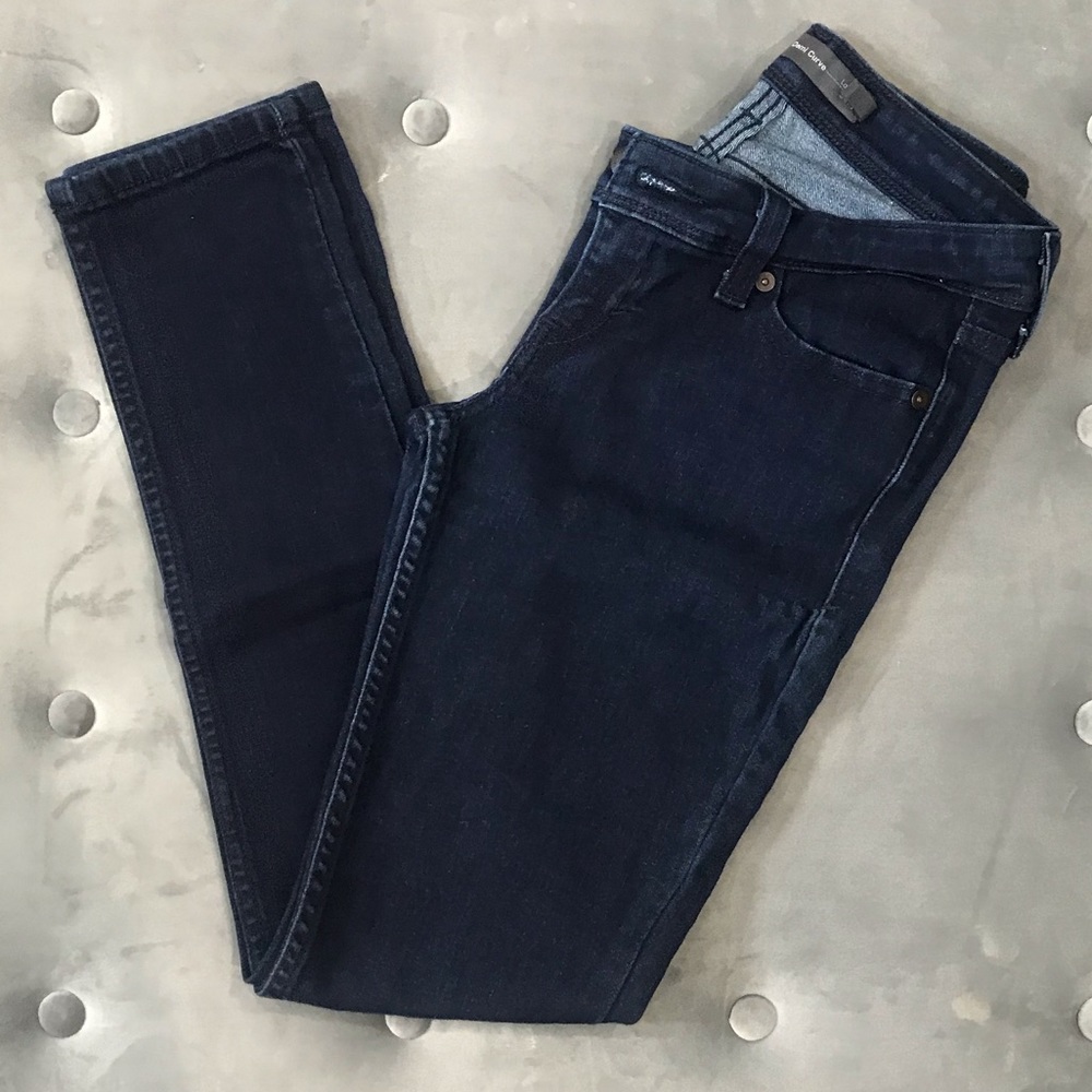 Levis Jeans - Picture 2 of 4